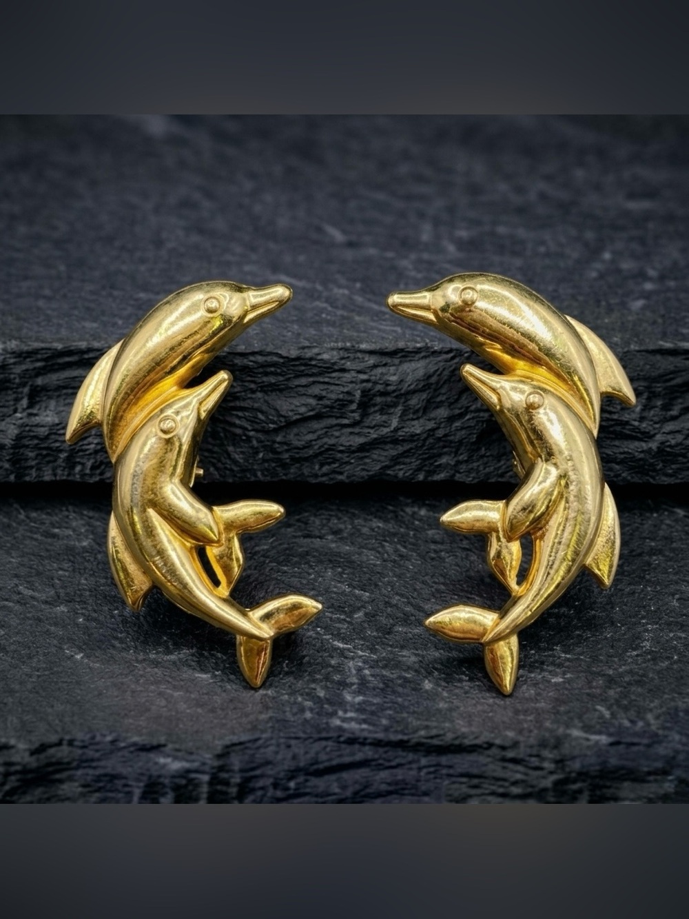 Vintage 90s Avon Dancing Double Dolphin Drop Nautical Gold Tone Clip On Earrings